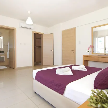 Adonia - 30m From Pernera Vilă