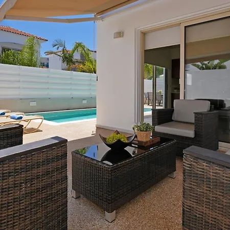 Villa Adonia - 30m From Pernera Protaras