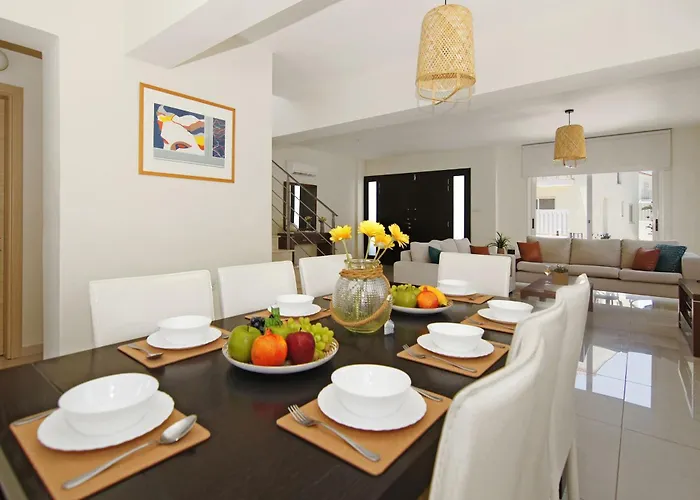 Adonia - 30m From Pernera Protaras