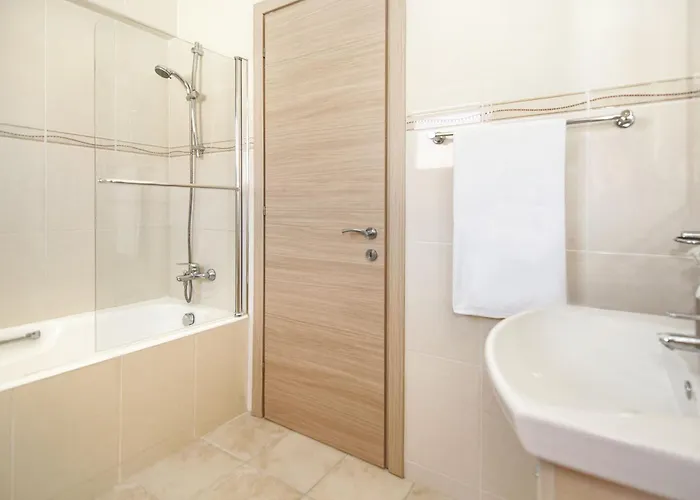 Adonia - 30m From Pernera