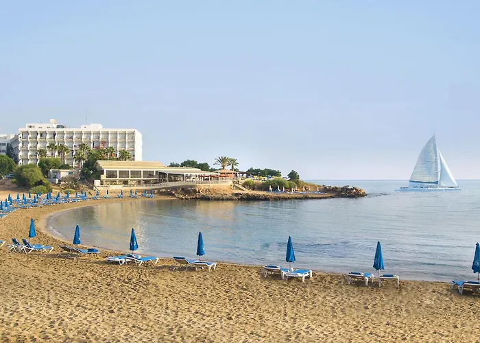 Villa Adonia - 30m From Pernera *