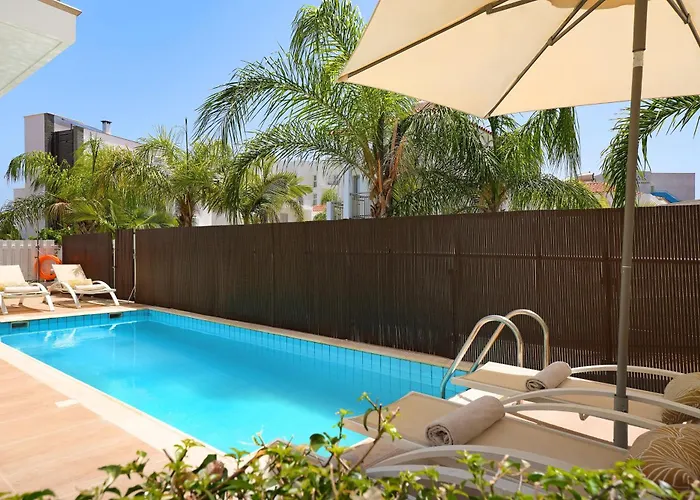 Adonia - 30m From Pernera Protaras