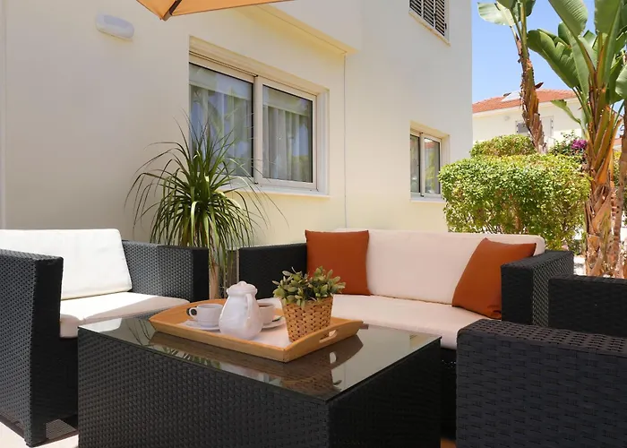 Villa Adonia - 30m From Pernera