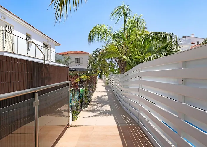 Adonia - 30m From Pernera