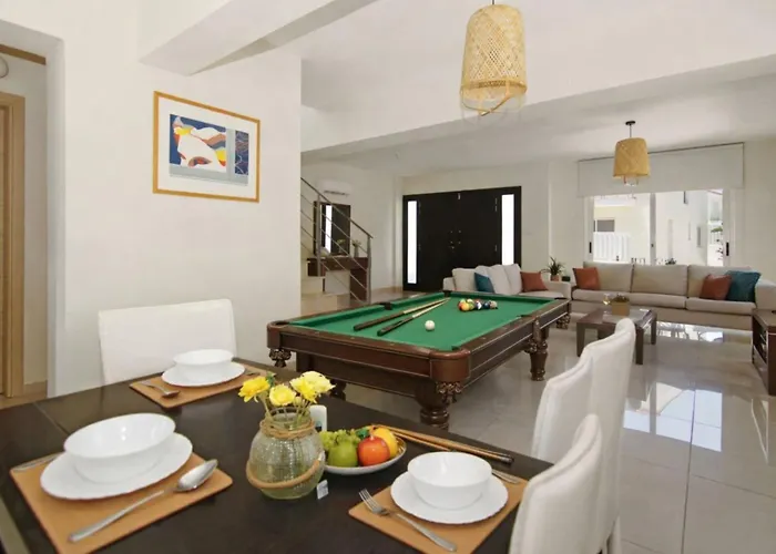 Adonia - 30m From Pernera Protaras